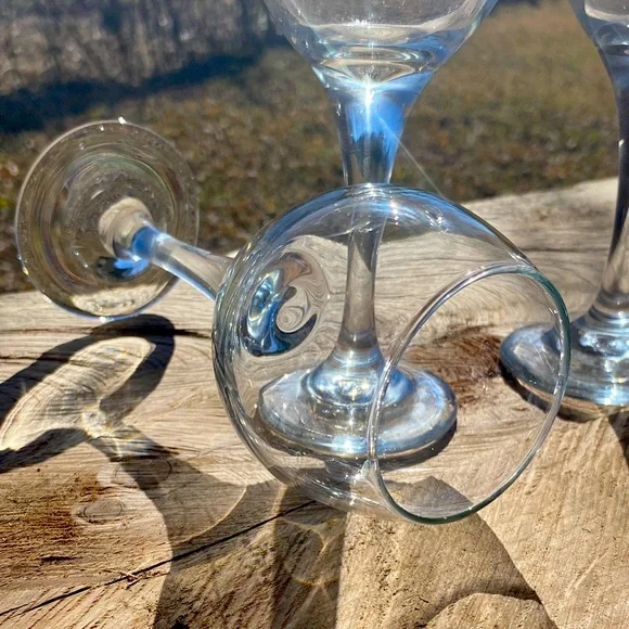 Vtg Clear Wine Glass Set - Picture 4 of 4